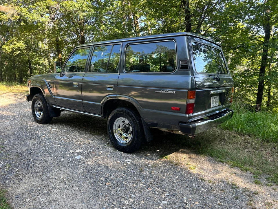 1990 Toyota J60 Land Cruiser - Image 27 of 31