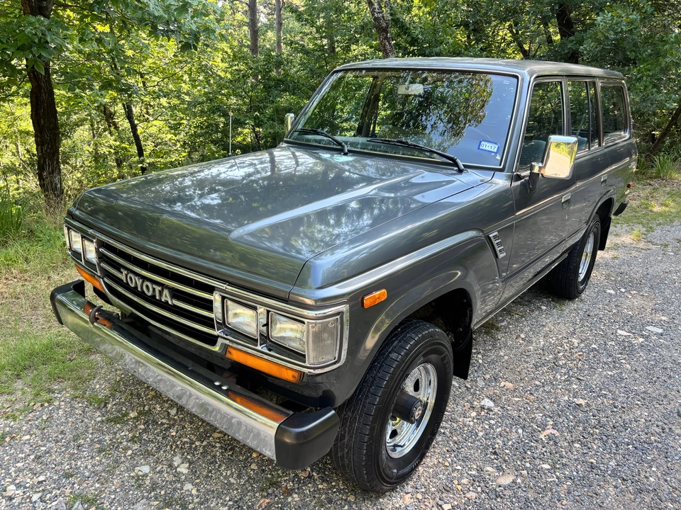 1990 Toyota J60 Land Cruiser - Image 15 of 31