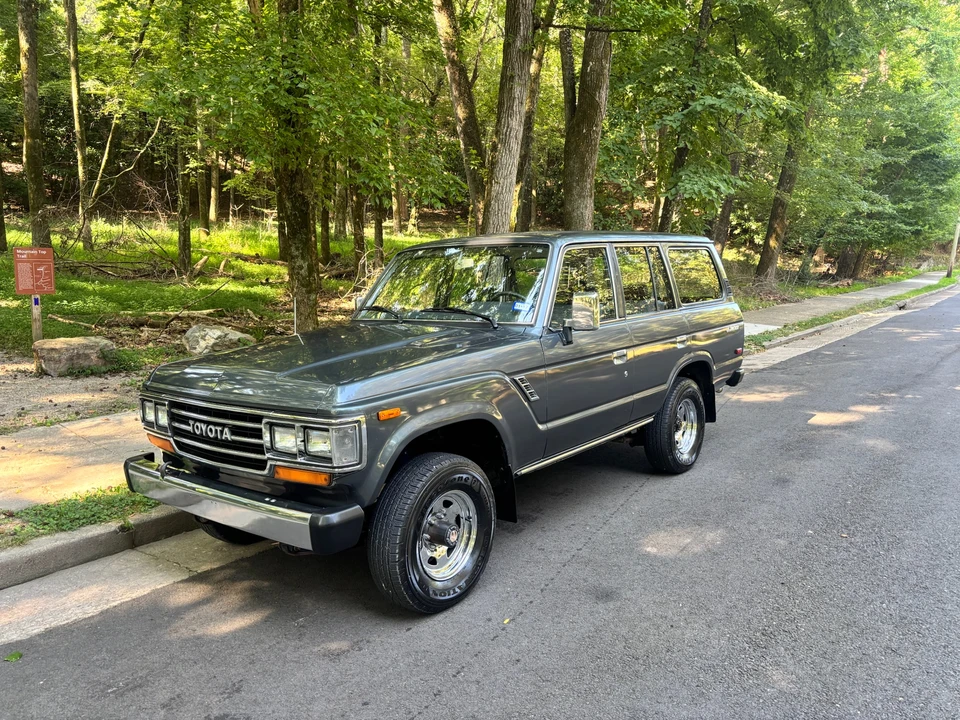 1990 Toyota J60 Land Cruiser - Image 19 of 31