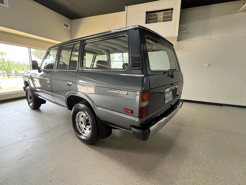 1990 Toyota J60 Land Cruiser - Image 6 of 31