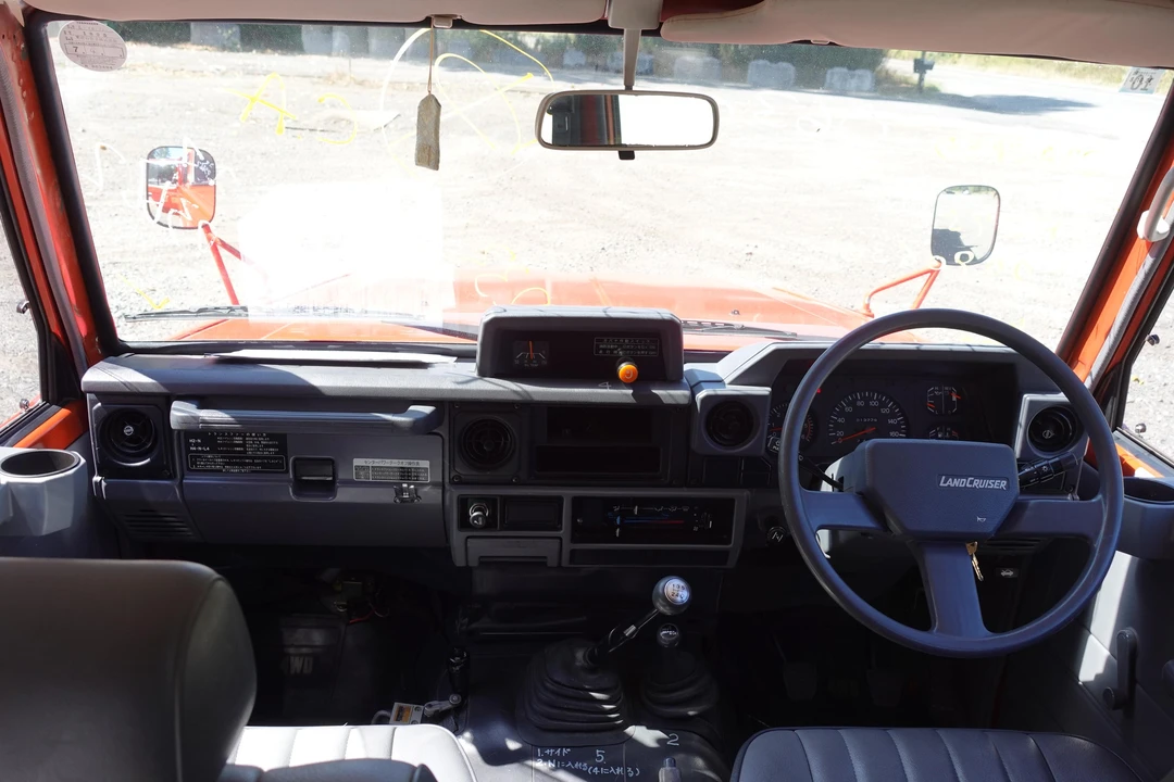 1990 Toyota J70 Land Cruiser - Image 31 of 31