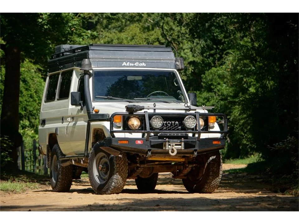 1990 Toyota J60 Land Cruiser - Image 3 of 31