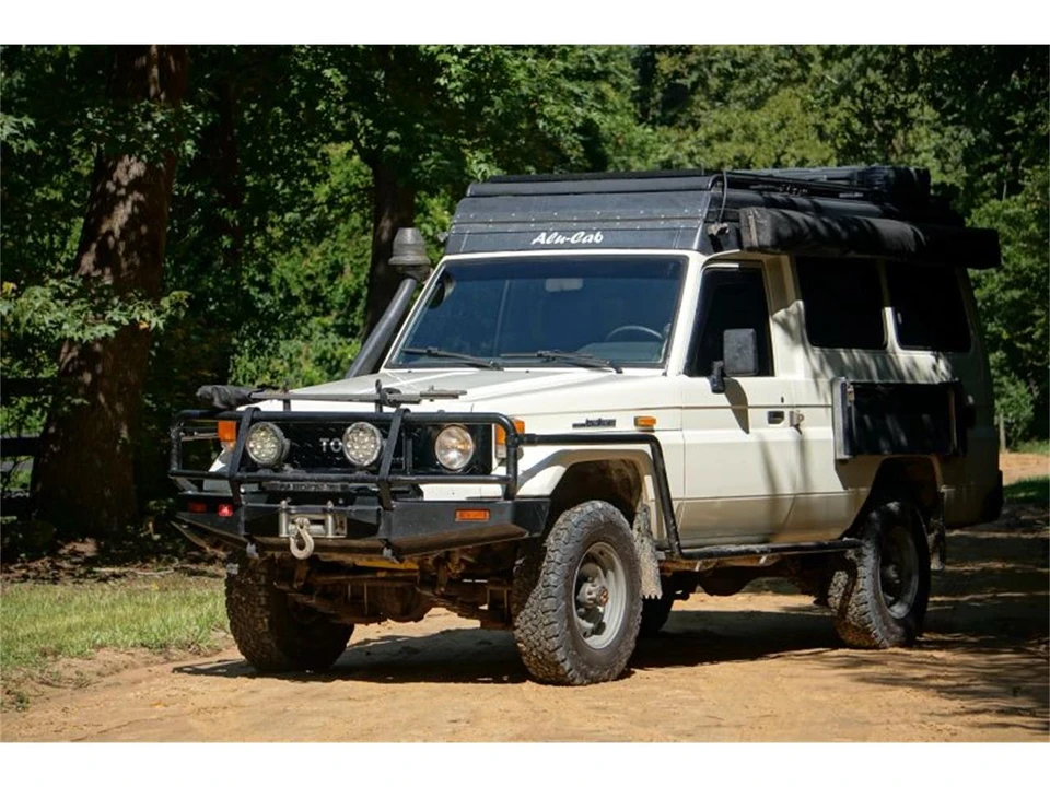 1990 Toyota J60 Land Cruiser - Image 14 of 31