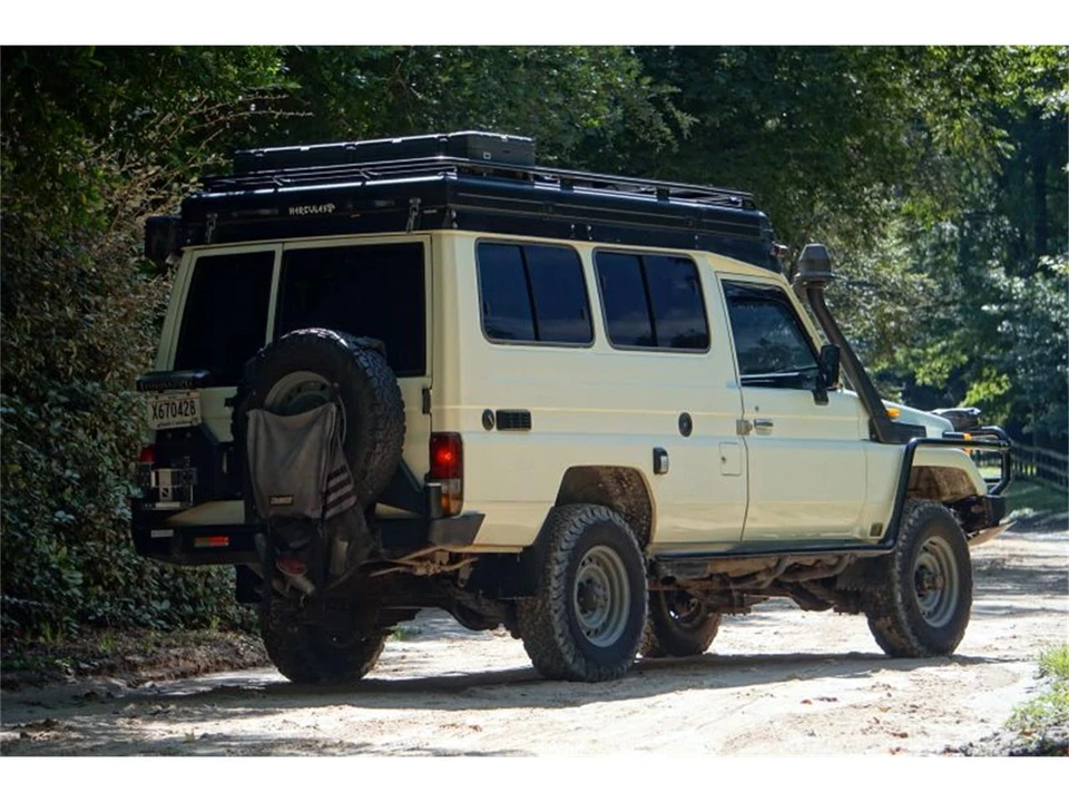 1990 Toyota J60 Land Cruiser - Image 16 of 31