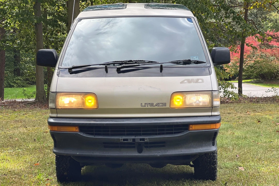 1990 Toyota M30-M80 LiteAce & TownAce - Image 2 of 31