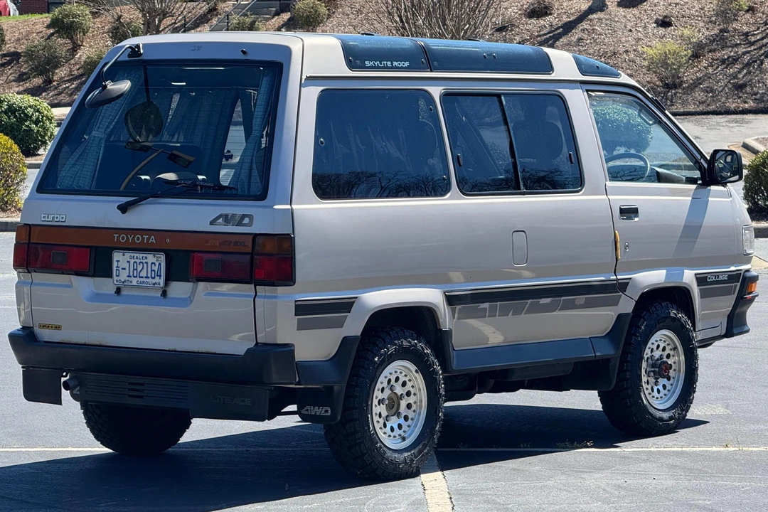 1990 Toyota M30-M80 LiteAce & TownAce - Image 5 of 31