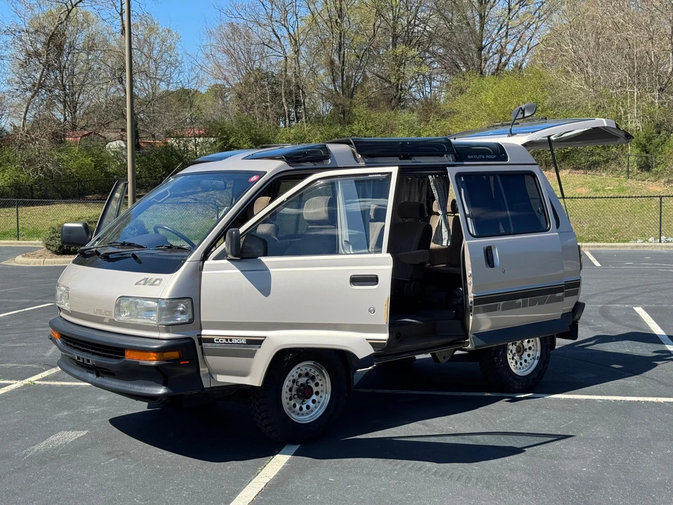 1990 Toyota M30-M80 LiteAce & TownAce - Image 15 of 31