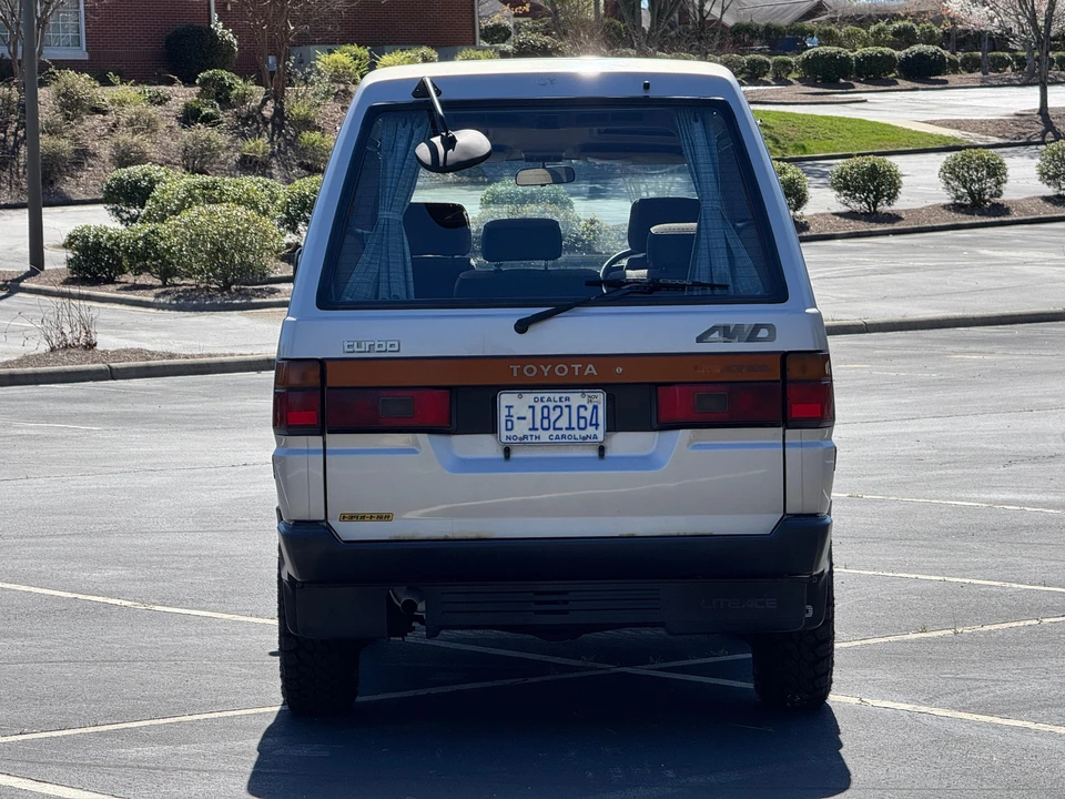 1990 Toyota M30-M80 LiteAce & TownAce - Image 13 of 31