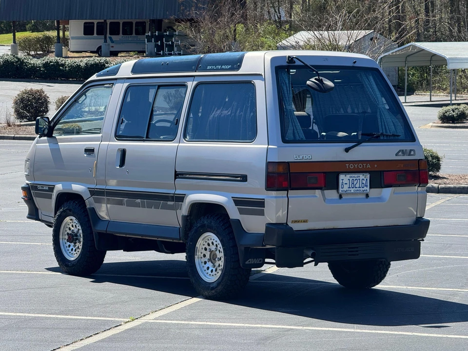 1990 Toyota M30-M80 LiteAce & TownAce - Image 12 of 31