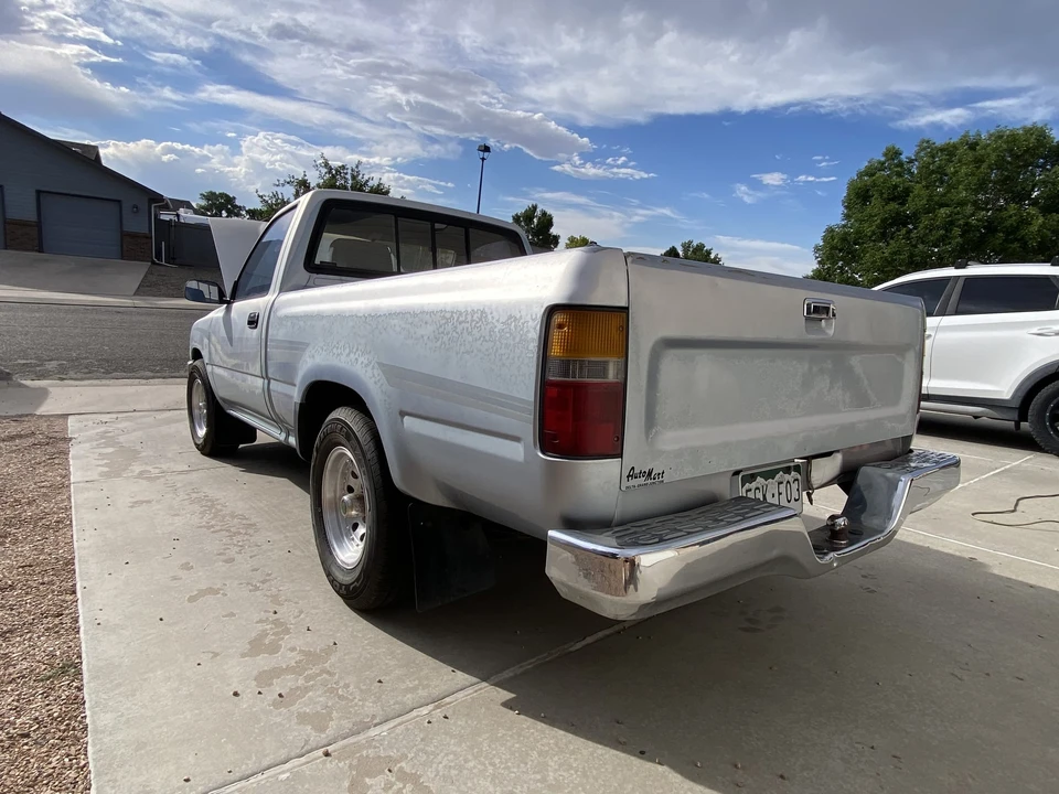 1990 Toyota Hilux 5th Gen - Image 23 of 31