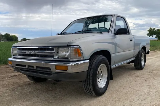 1990 Toyota Pickup 5-Speed
