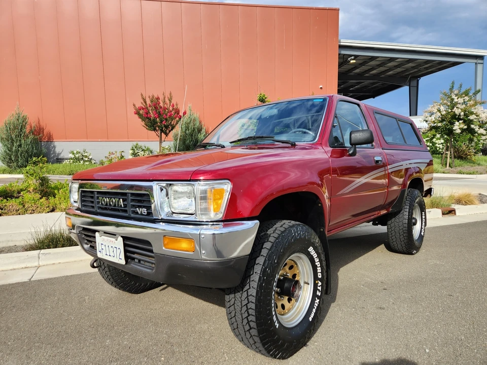 1990 Toyota Hilux 5th Gen - Image 5 of 31
