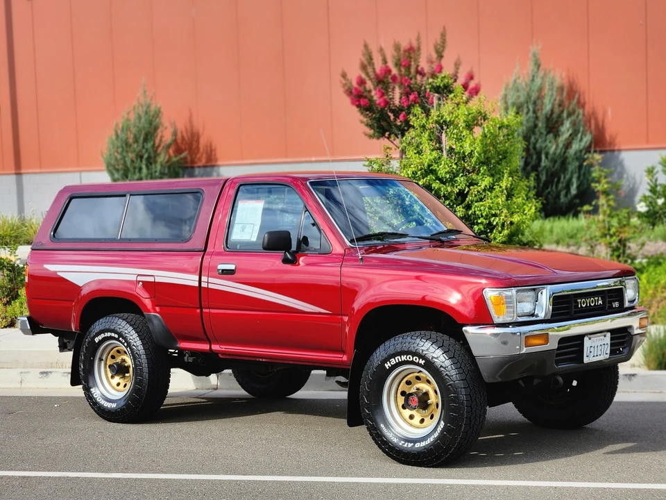 1990 Toyota Hilux 5th Gen - Image 30 of 31