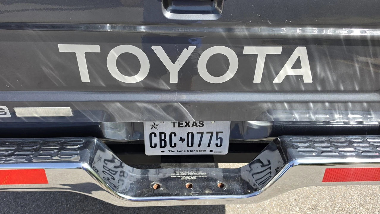 1990 Toyota Hilux 5th Gen - Image 21 of 31
