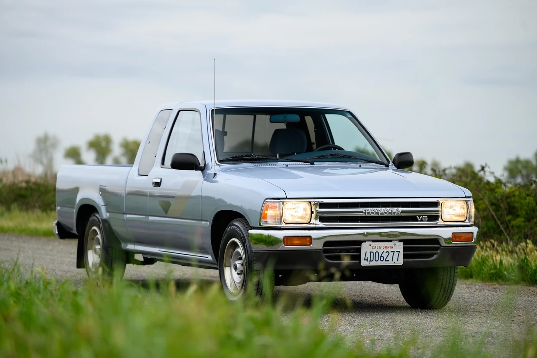 1990 Toyota Hilux 5th Gen - Image 23 of 31