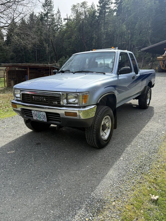 1990 Toyota Hilux 5th Gen - Image 3 of 21