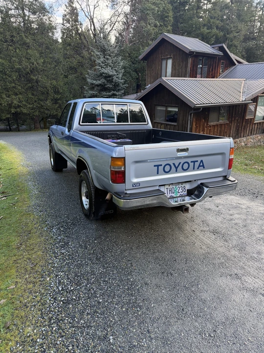 1990 Toyota Hilux 5th Gen - Image 12 of 21