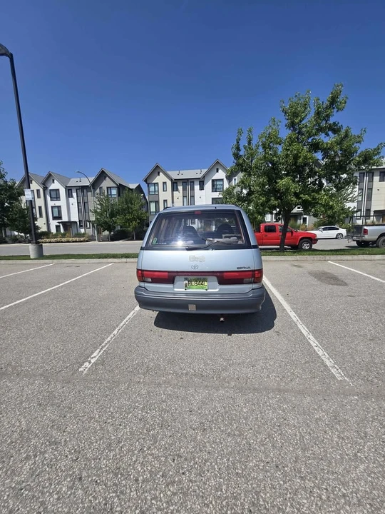 1990 Toyota Previa/Estima - Image 4 of 6