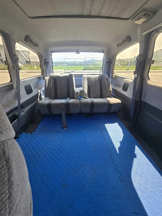 1990 Toyota Previa/Estima - Image 6 of 6