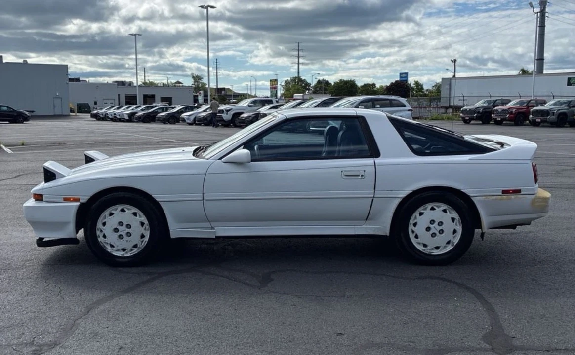 1990 Toyota Supra 3rd Gen - Image 4 of 21