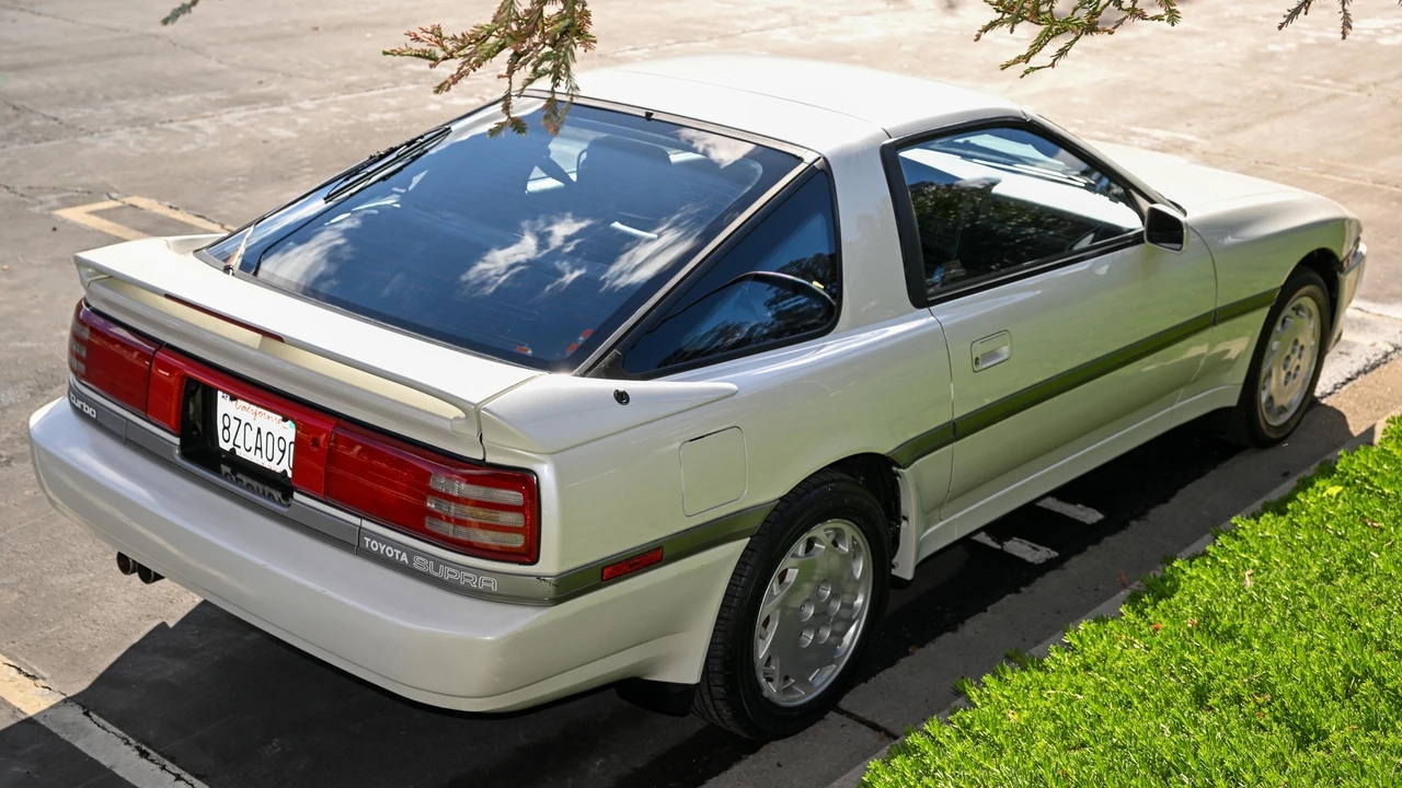 1990 Toyota Supra 3rd Gen - Image 14 of 31
