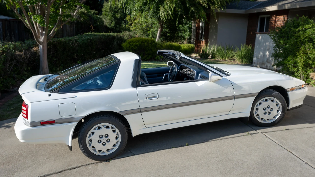 1990 Toyota Supra 3rd Gen - Image 17 of 31