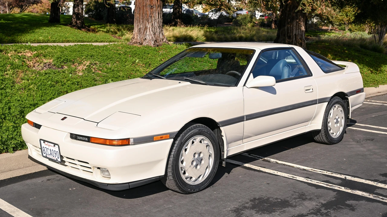 1990 Toyota Supra 3rd Gen - Image 9 of 31