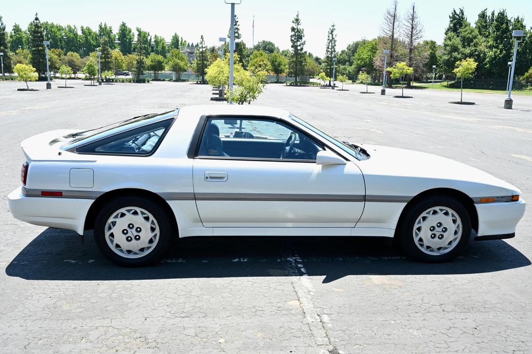 1990 Toyota Supra 3rd Gen - Image 3 of 31