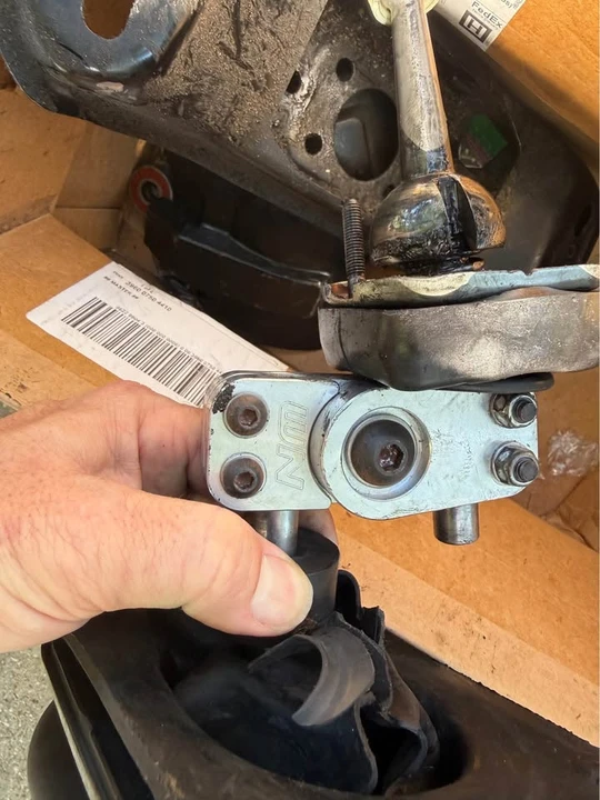 1990 Parts & Memorabilia Gearboxes - Image 3 of 7