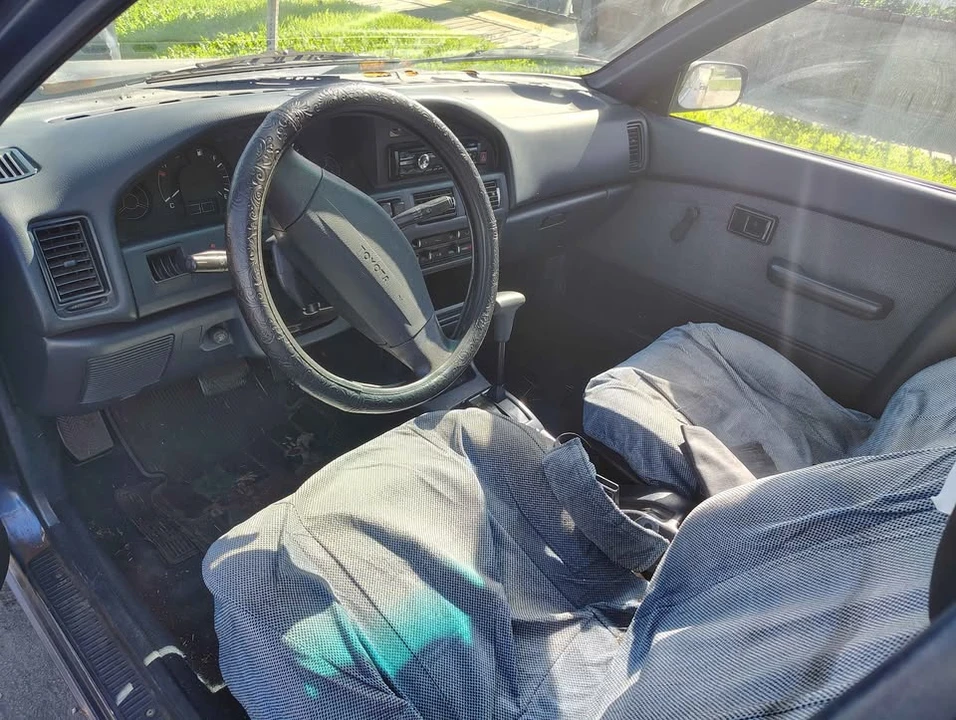 1990 Toyota Corolla 6th Gen - Image 7 of 12