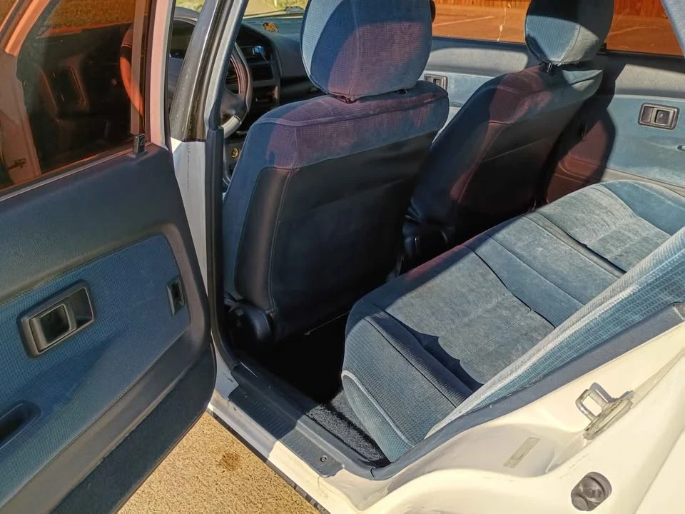 1990 Toyota Corolla 6th Gen - Image 5 of 14