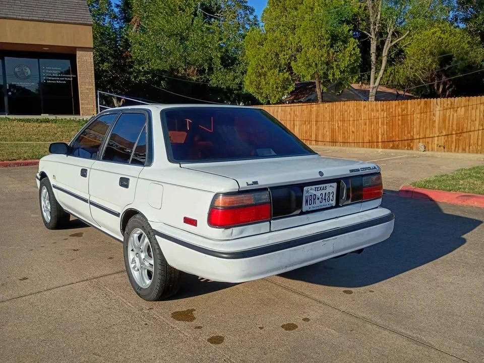 1990 Toyota Corolla 6th Gen - Image 3 of 14