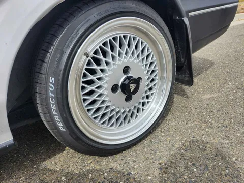1990 Toyota Corolla 6th Gen - Image 4 of 20