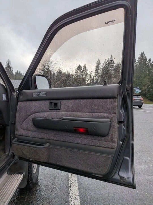1990 Toyota 4Runner 2nd Gen - Image 12 of 18