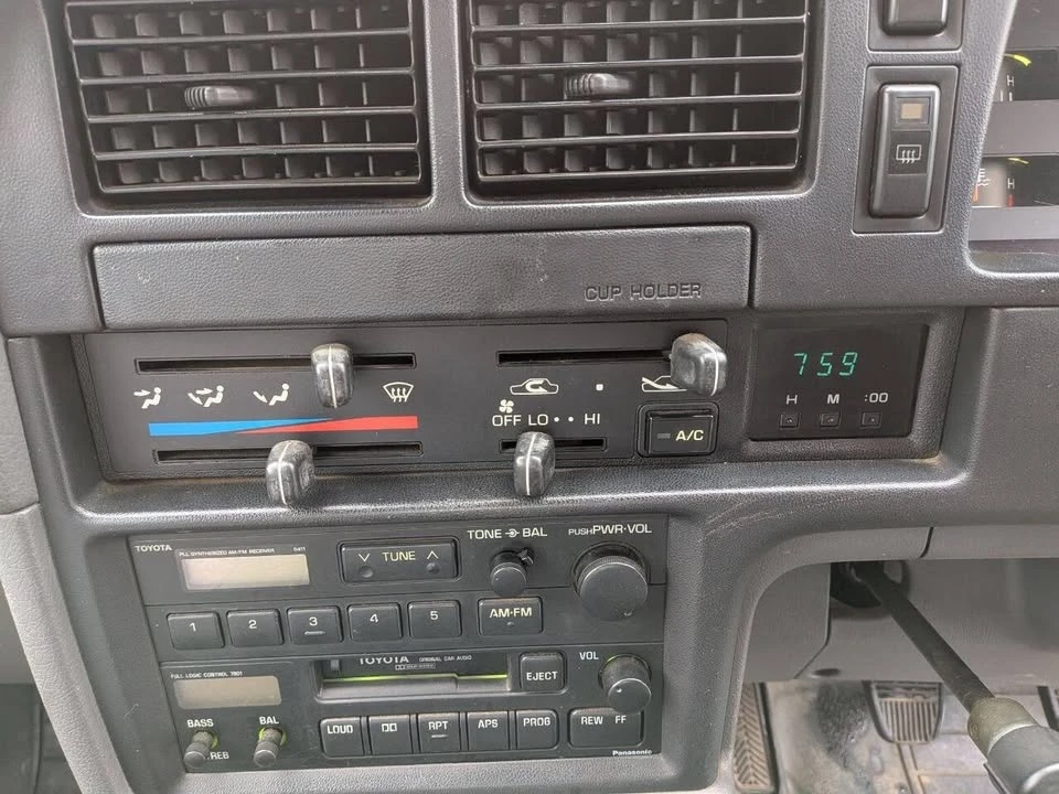 1990 Toyota 4Runner 2nd Gen - Image 17 of 18