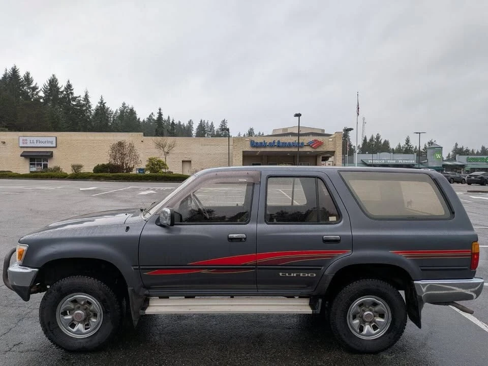 1990 Toyota 4Runner 2nd Gen - Image 6 of 18