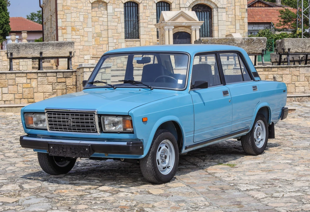 1990 Lada - Image 2 of 2