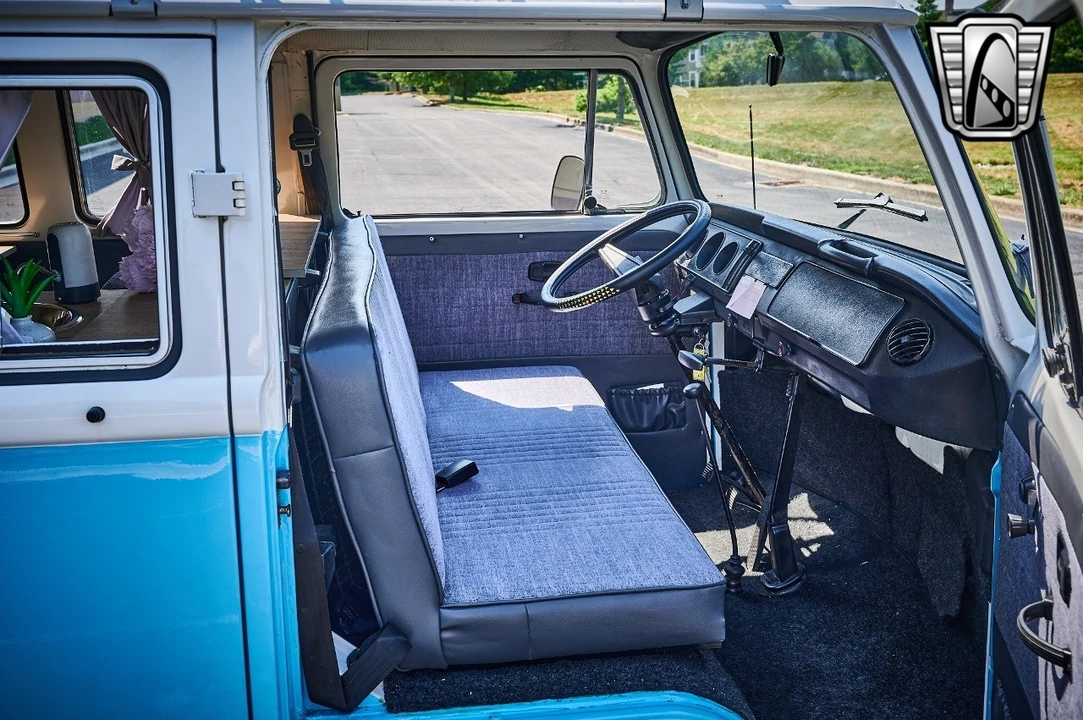 1990 Volkswagen EuroVan - Image 16 of 21