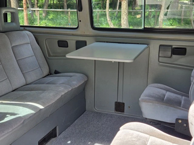 1990 Volkswagen EuroVan - Image 8 of 9