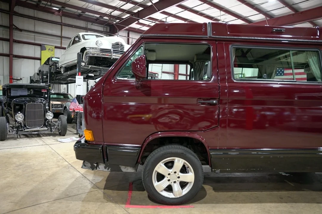 1990 Volkswagen EuroVan - Image 3 of 12