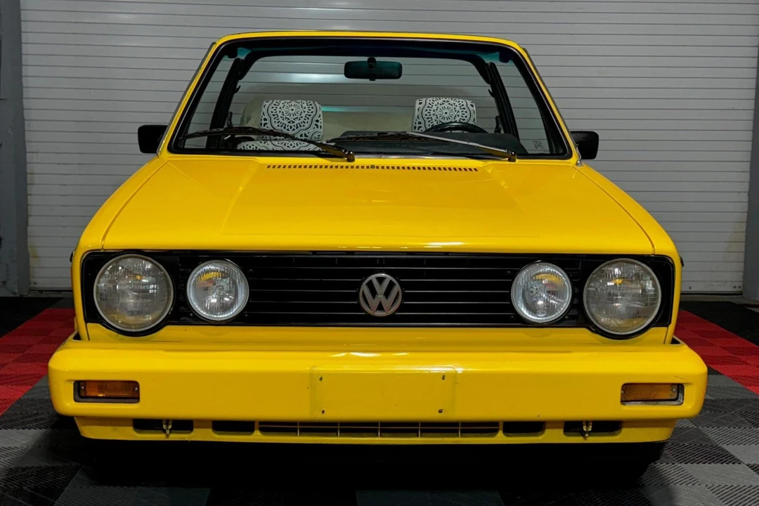 1990 Volkswagen Golf Cabriolet/Rabbit Convertible Mk1 - Image 2 of 31