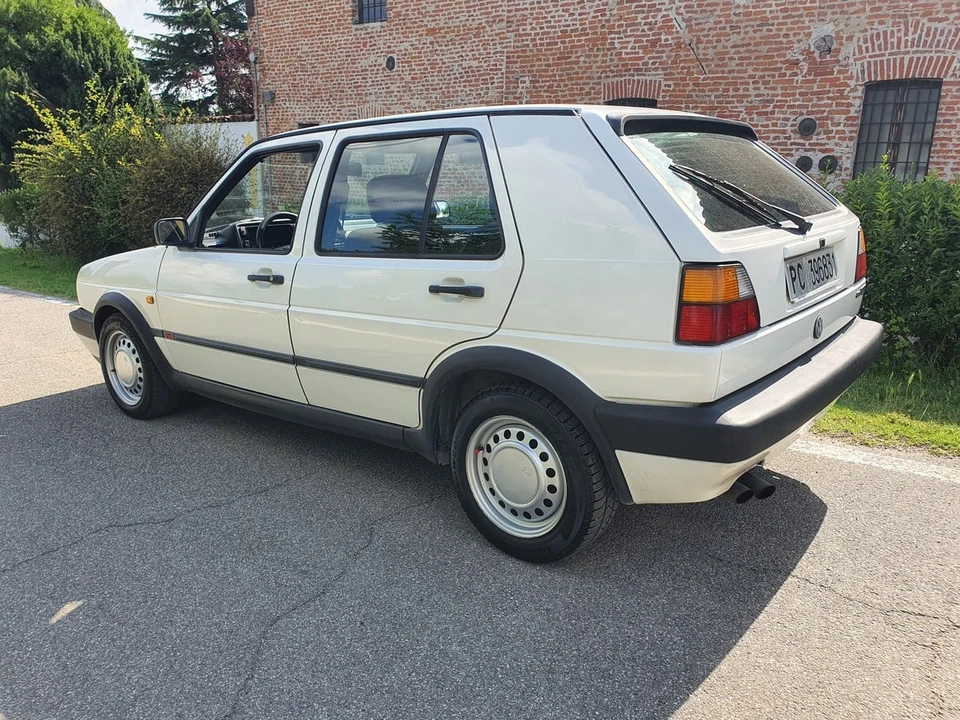 1990 Volkswagen GTI Mk2 - Image 8 of 30