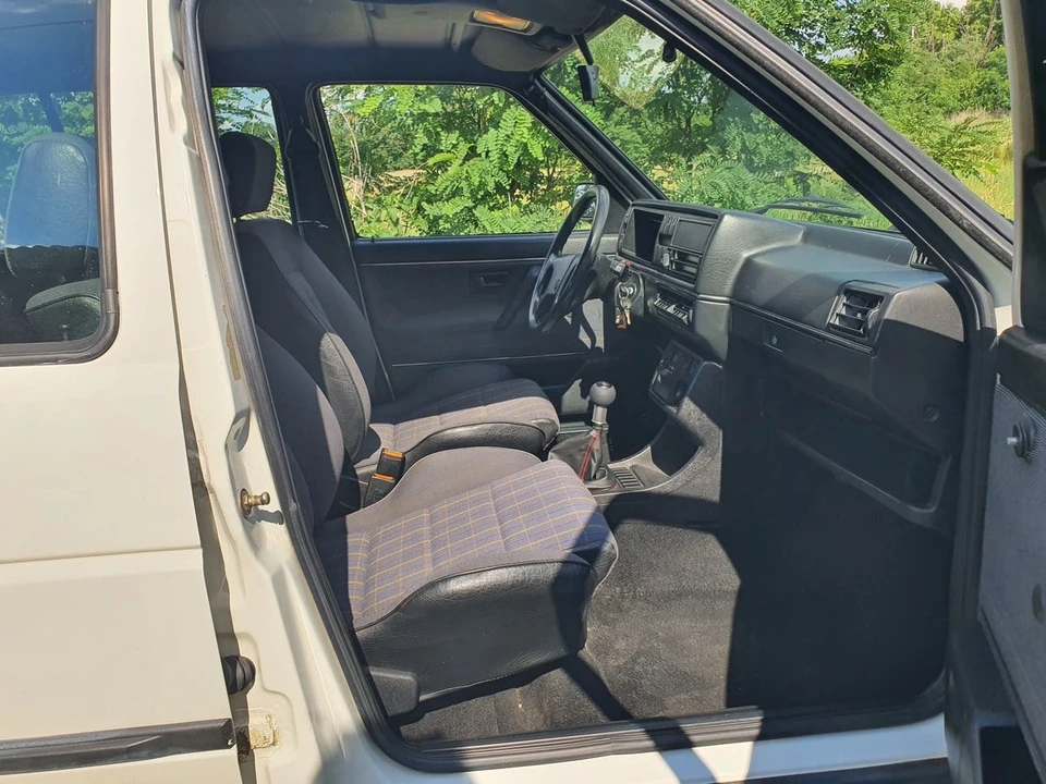 1990 Volkswagen GTI Mk2 - Image 16 of 30