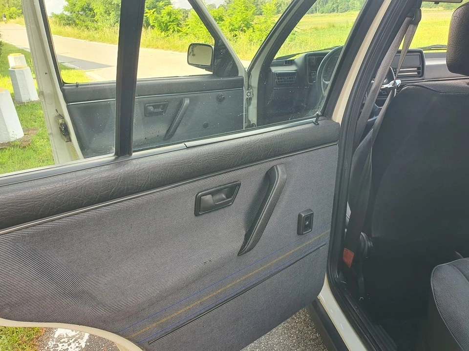1990 Volkswagen GTI Mk2 - Image 29 of 30