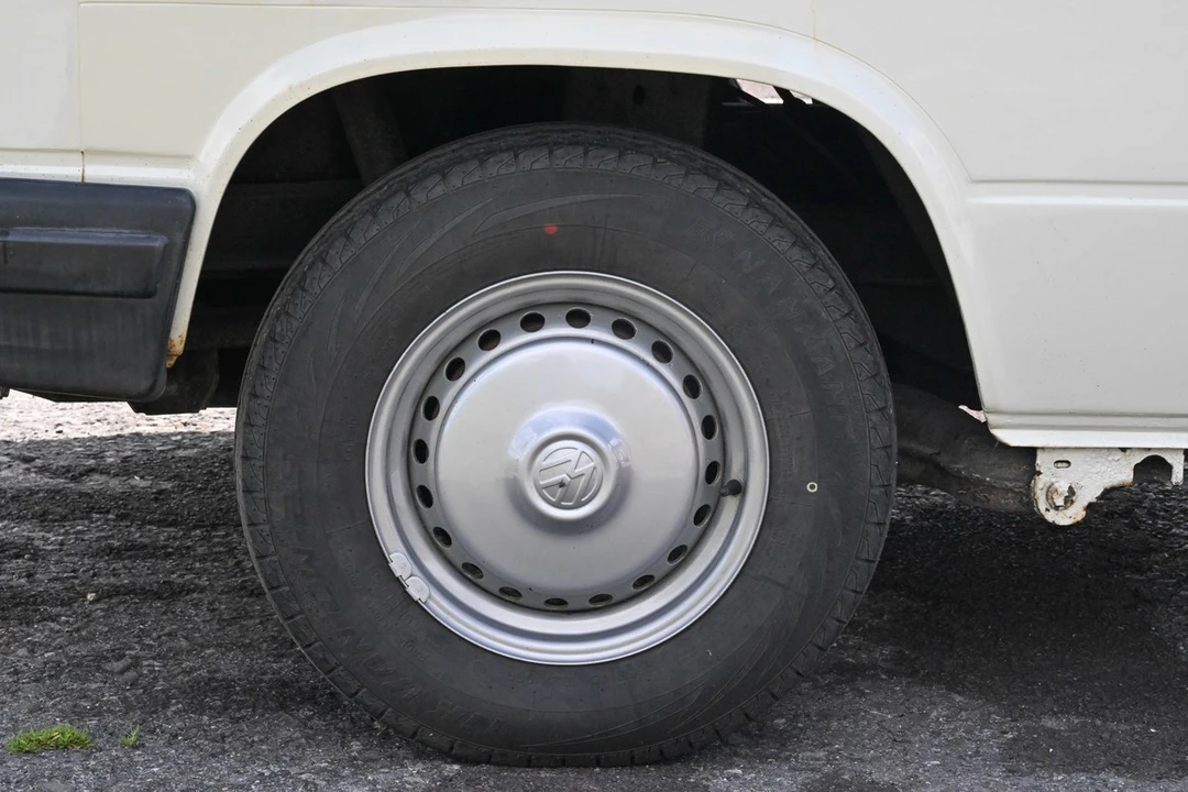 1990 Volkswagen Vanagon - Image 30 of 30