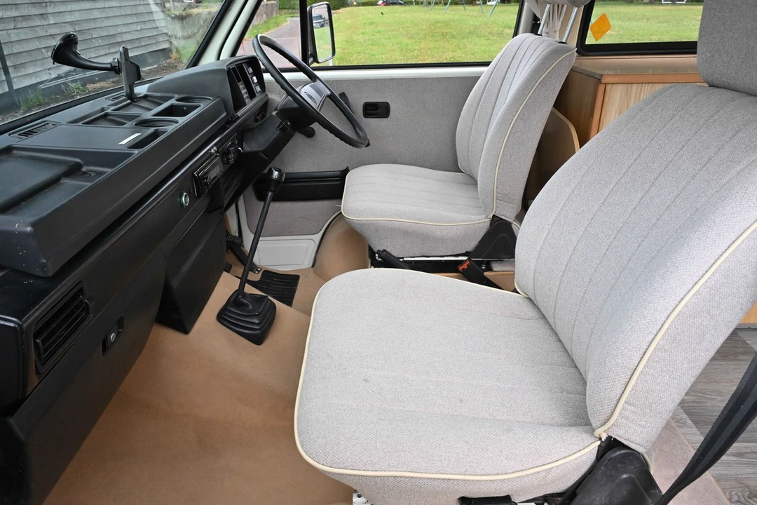 1990 Volkswagen Vanagon - Image 6 of 30