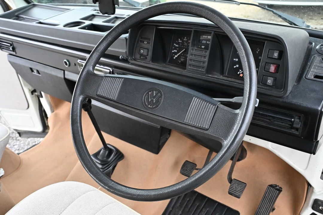 1990 Volkswagen Vanagon - Image 5 of 30