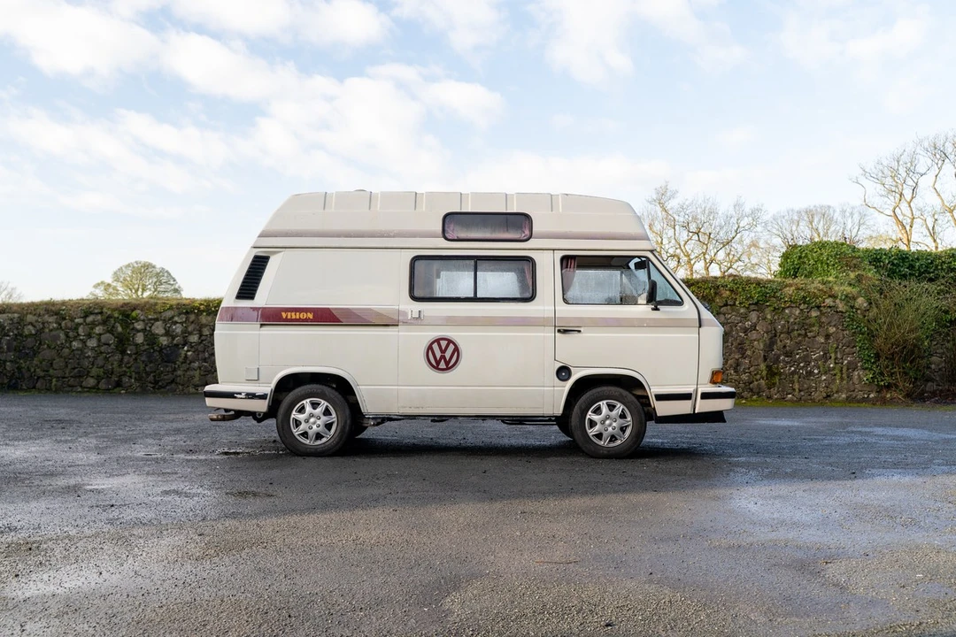 1990 Volkswagen Vanagon - Image 11 of 30