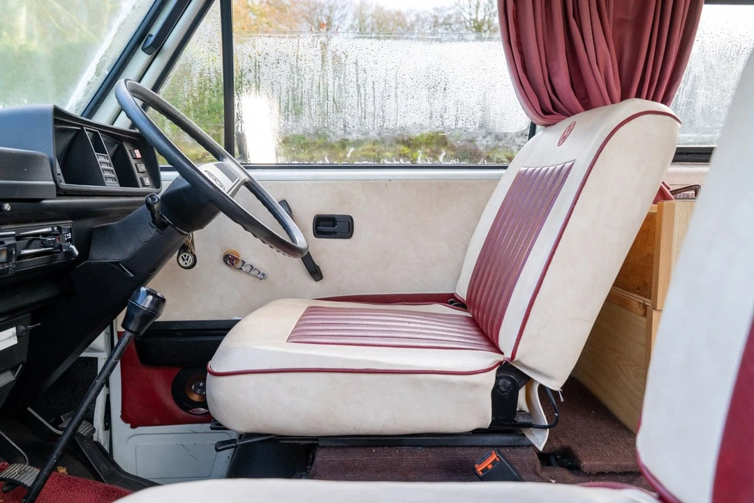 1990 Volkswagen Vanagon - Image 24 of 30