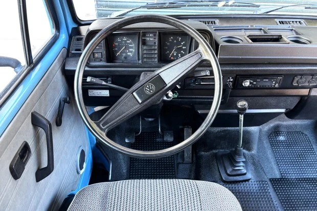 1990 Volkswagen EuroVan - Image 5 of 8